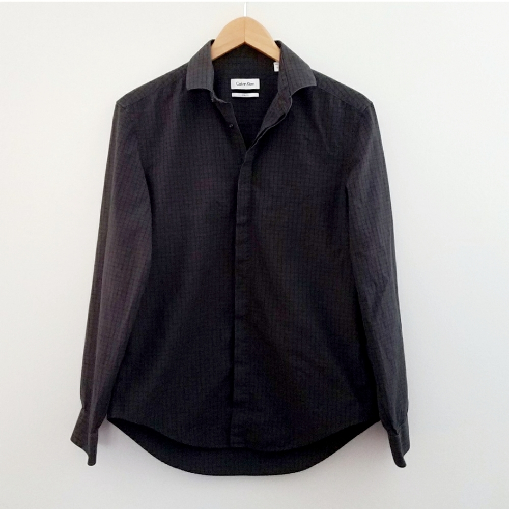 Calvin Klein slim fit gray button down shirt